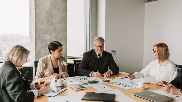 SoftwareSilo B2B Quote vs Cart2Quote: Which One Fits Your Sales Process?